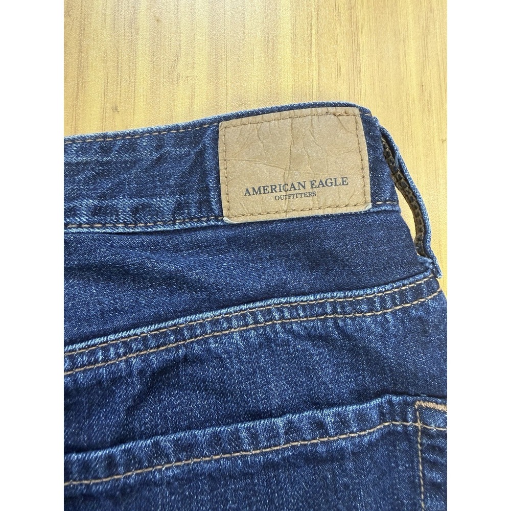 American Eagle Womens Tomgirl Midi Denim Blue Jean Shorts Size 6 - Picture 6 of 6